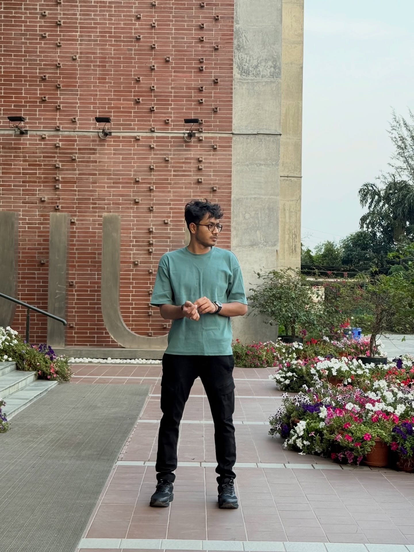 Azraf Al Monzim